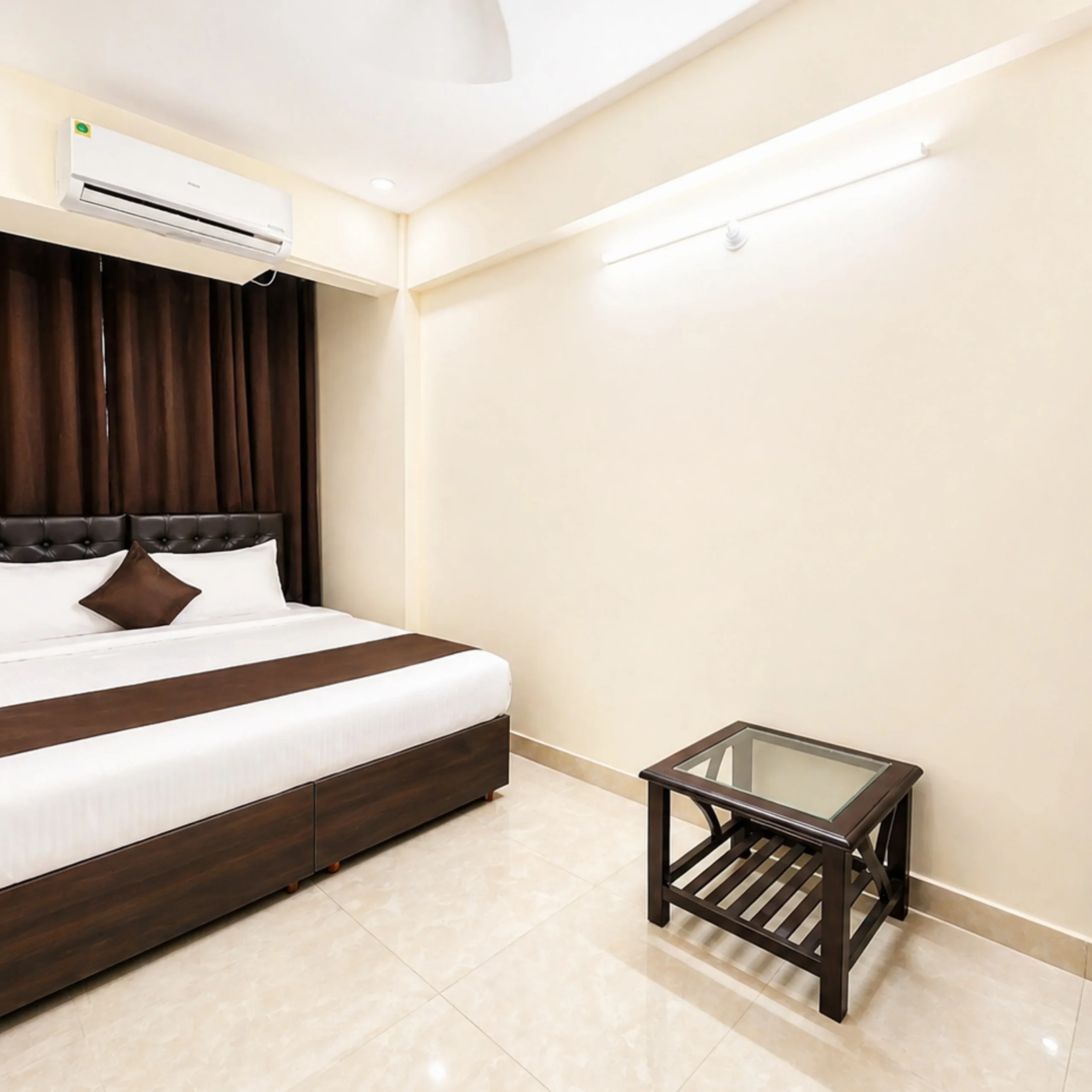 Plaza Suite